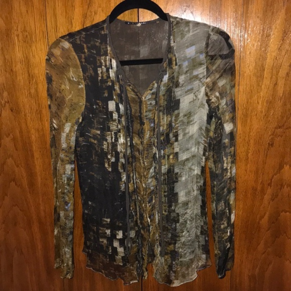 Gorgeous Eli Tahari snap front silk blouse size S